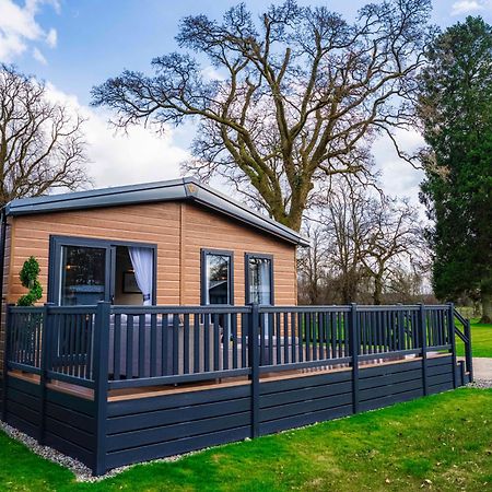 Callander Woods Holiday Park Hotel Exterior photo