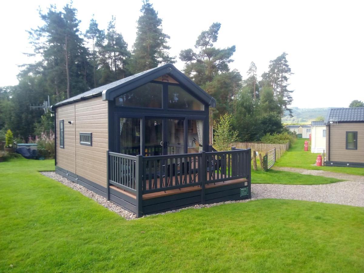 Callander Woods Holiday Park Hotel Exterior photo