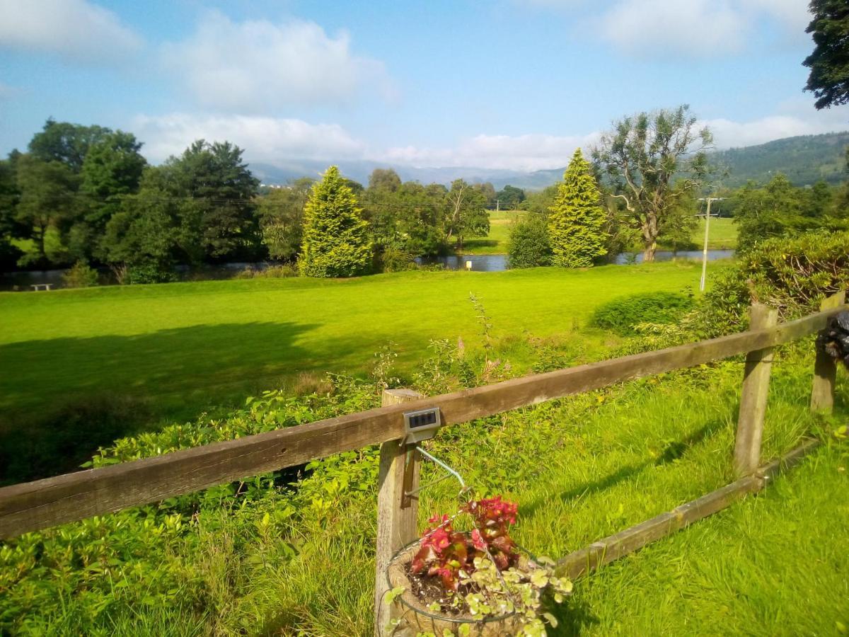 Callander Woods Holiday Park Hotel Exterior photo