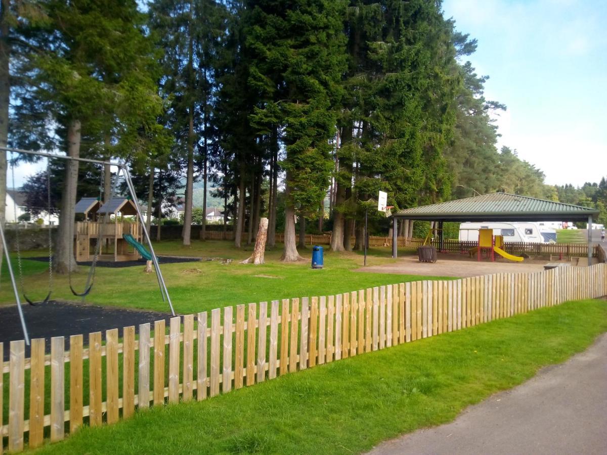 Callander Woods Holiday Park Hotel Exterior photo