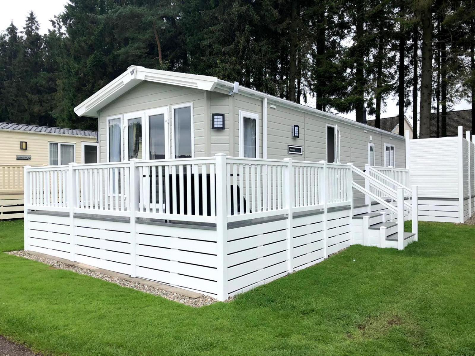 Callander Woods Holiday Park Hotel Exterior photo