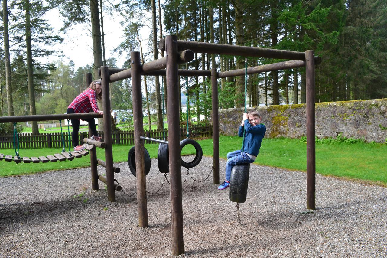 Callander Woods Holiday Park Hotel Exterior photo